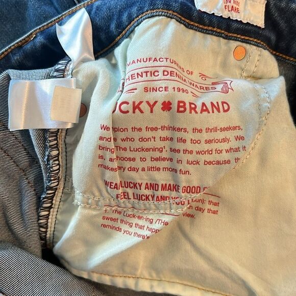 Lucky Brand Low Ride Flare Jeans. Size 14/32R - Picture 13 of 15